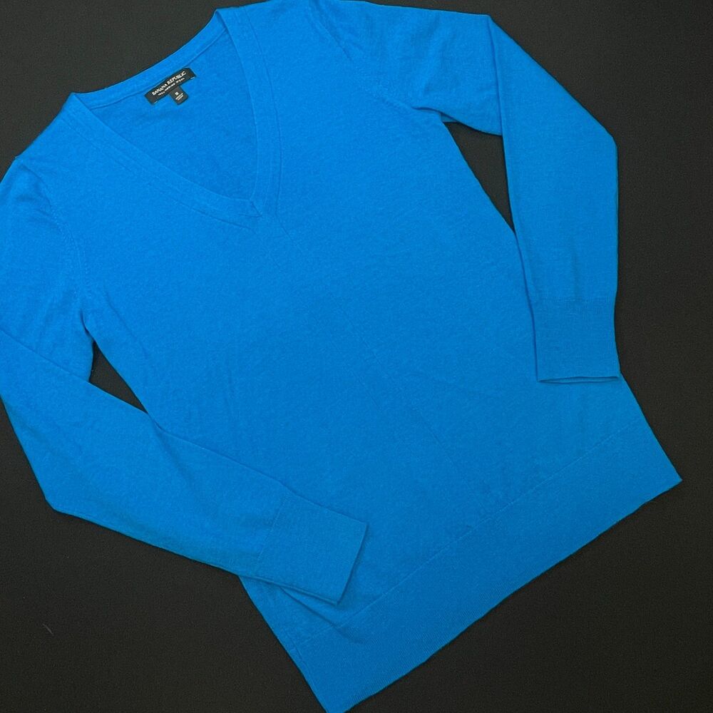 ~ Banana Republic Sm Merino Wool Sweater Blue Teal Turquoise Lightweight V-neck